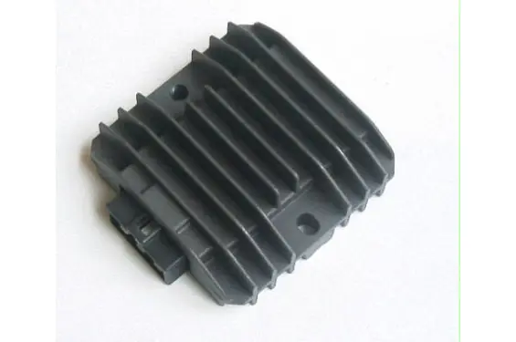 Vente Directe Redresseur / Régulateur Tourmax pour Kawasaki KL 650 Tengai (90-91) - RGU-403